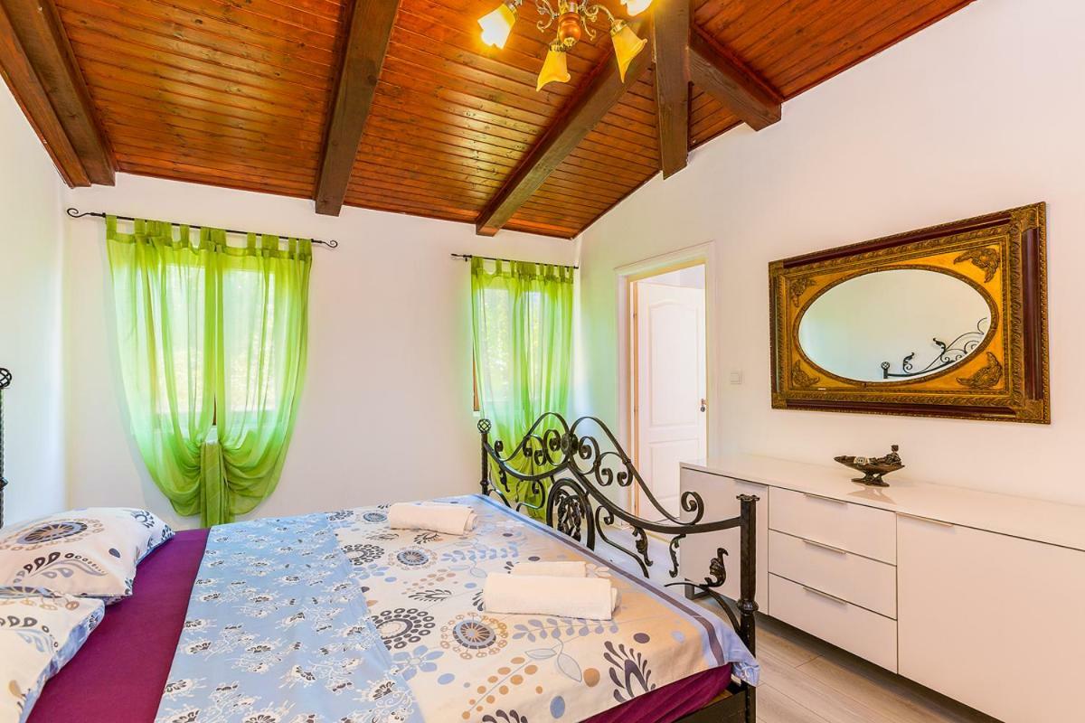 Villa Zara Ližnjan Esterno foto